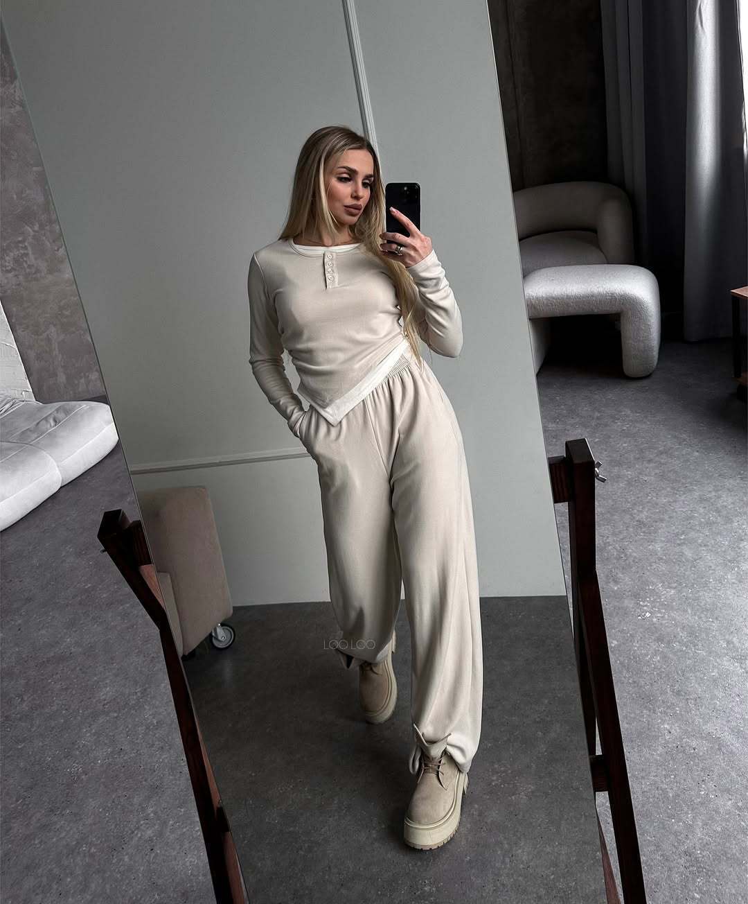 Damen gemütliches Freizeit-Set mit sportlichem Design WW