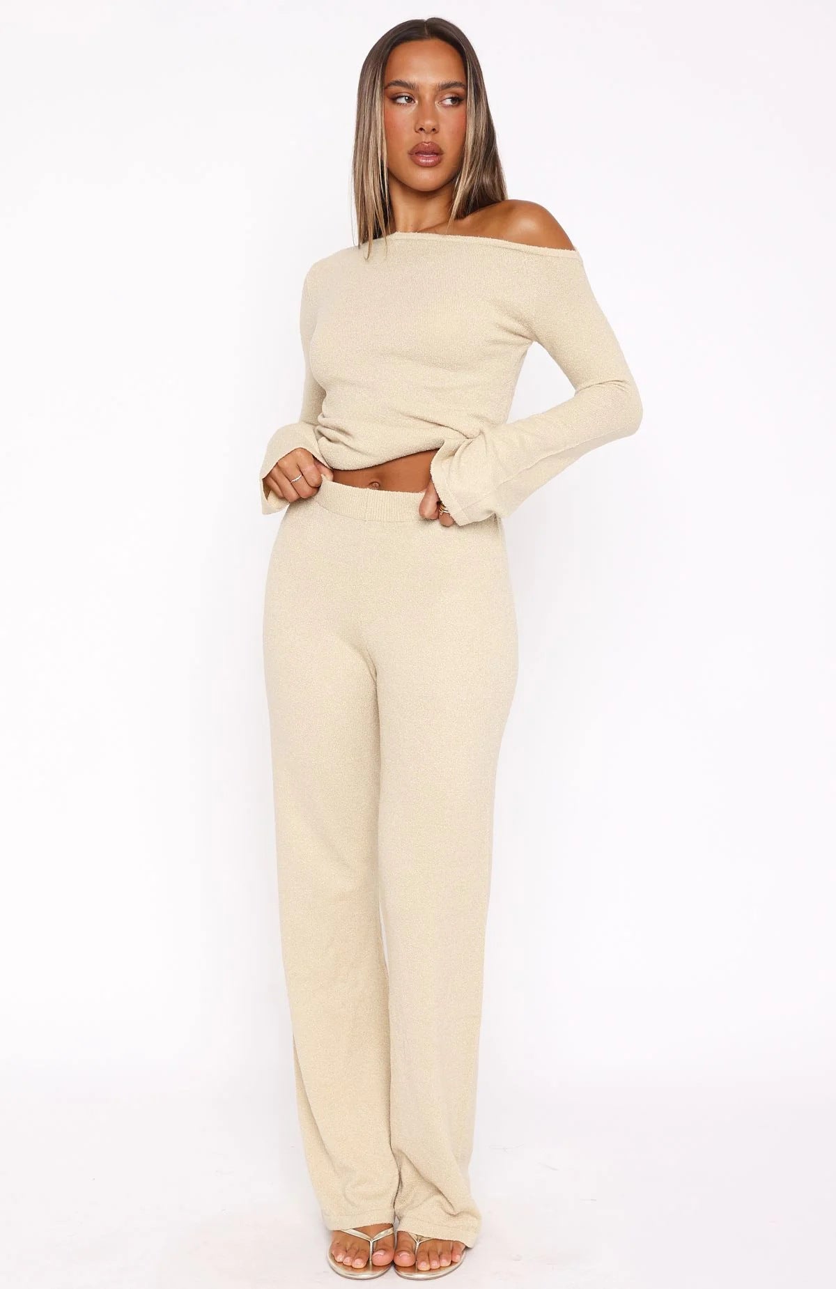 Damen elegantes Strick-Set mit Off-Shoulder-Oberteil und weiter Hose WW