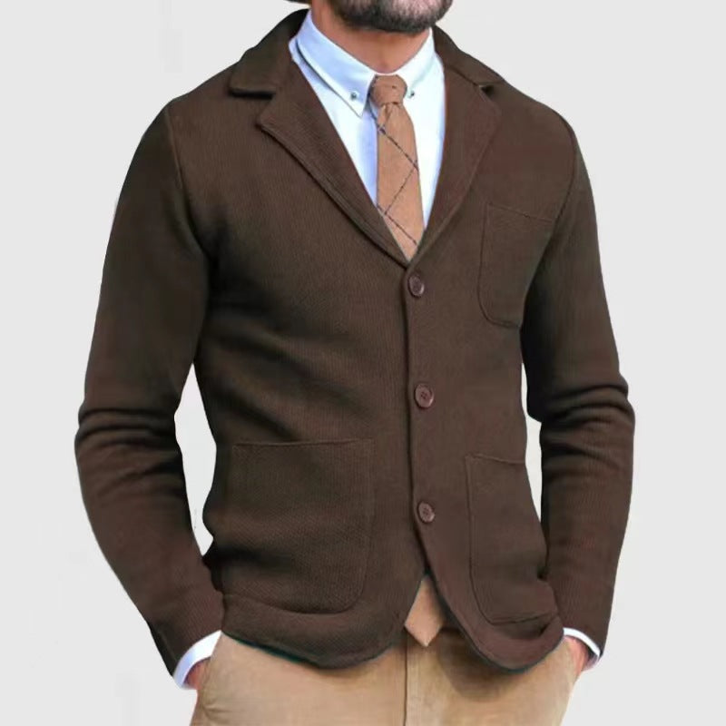 Herren modische Strickjacke mit eleganten Knopfdetails und praktischen Taschen WW