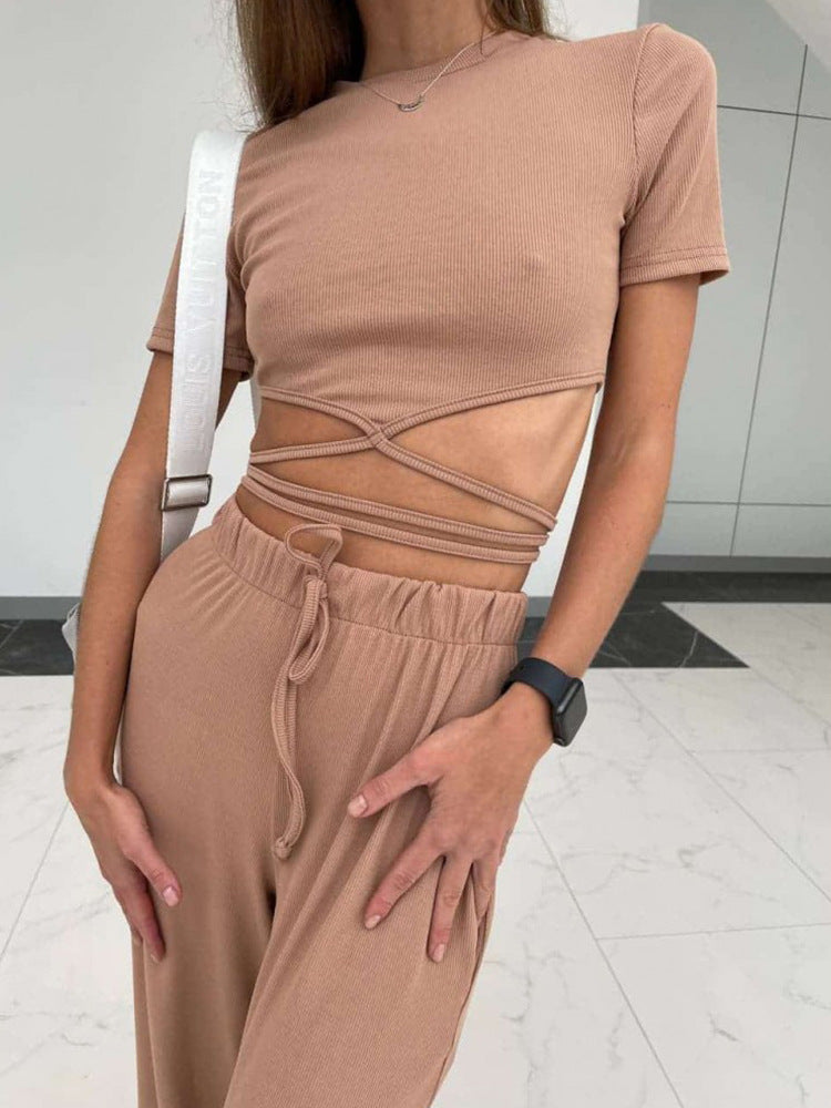 Damen sportliches Cropped-Oberteil mit verspieltem Schnitt und einzigartigem Banddesign WW