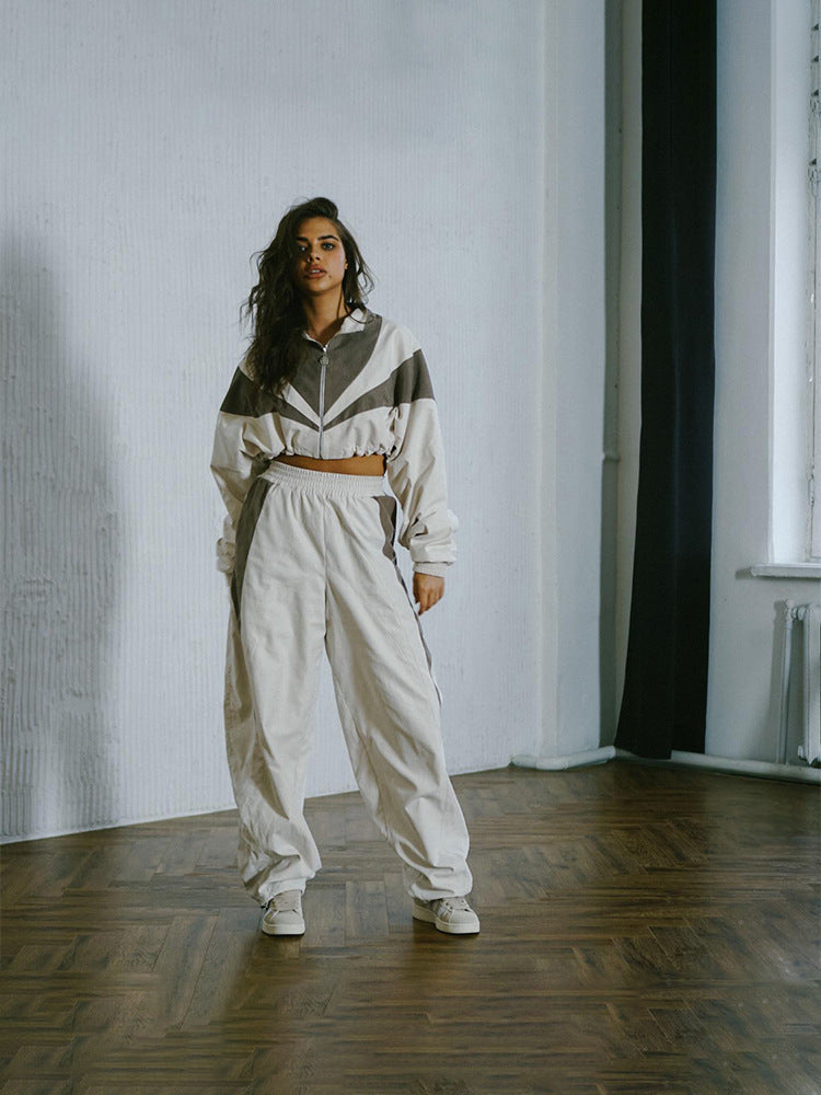 Damen Sportliches Oversized Trainingsset mit Kontrastdetails WW