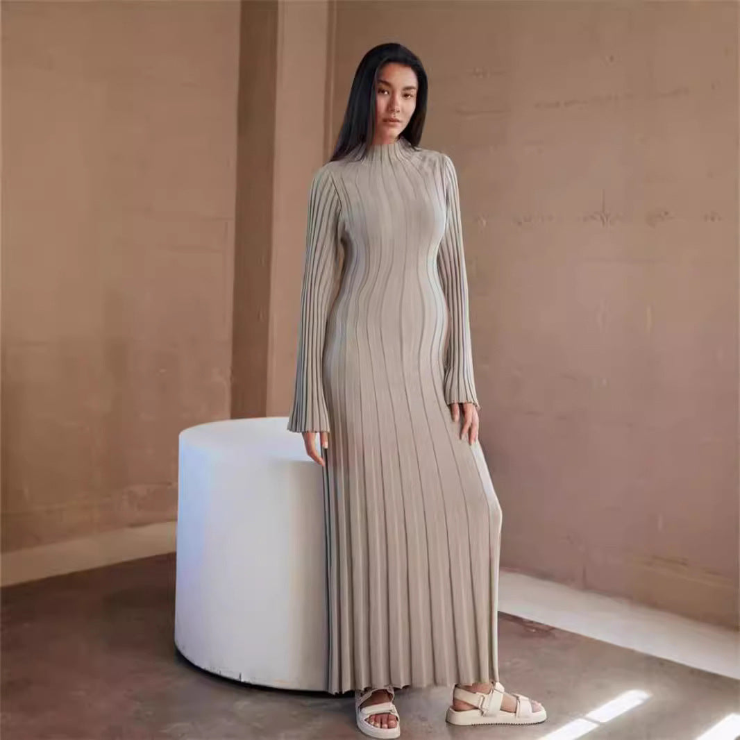 Damen Maxikleid mit elegantem Rippdesign und hochgeschlossenem Kragen WW