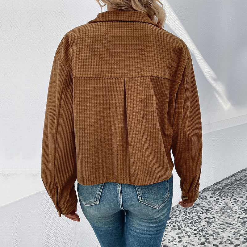 Damen cropped Jacke mit strukturiertem Stoff und praktischen Taschen WW