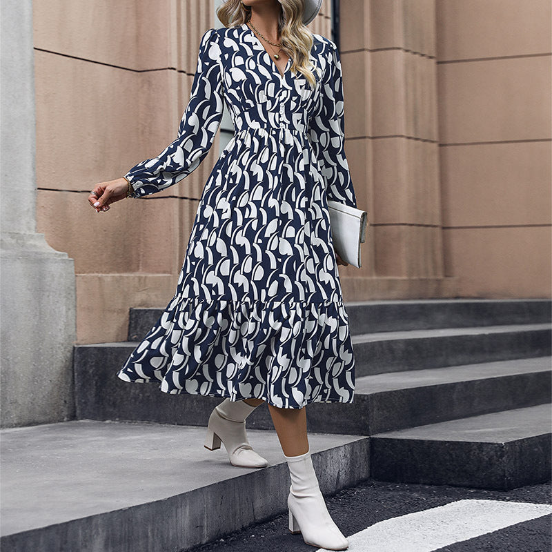 Damen Maxikleid mit eleganter Raffung und schwingendem Rock WW