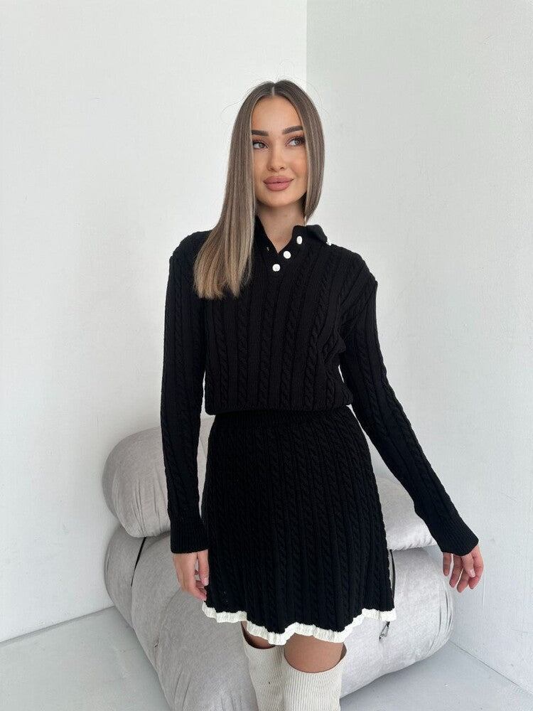 Damen Strickkleid mit modernem Polokragen und feinem Zopfmuster WW