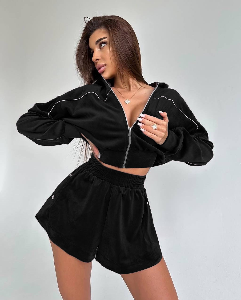 Damen sportliches Fleece-Crop-Set mit Reißverschluss und Druckknöpfen WW