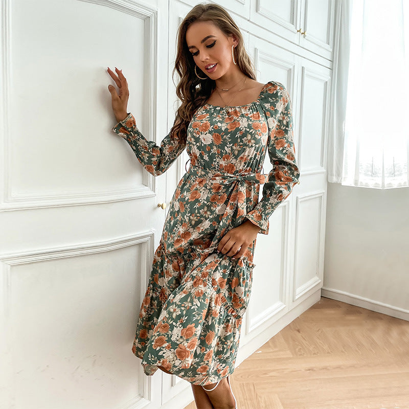 Damen Maxikleid mit elegantem floralen Design und taillierbarem Gürtel WW