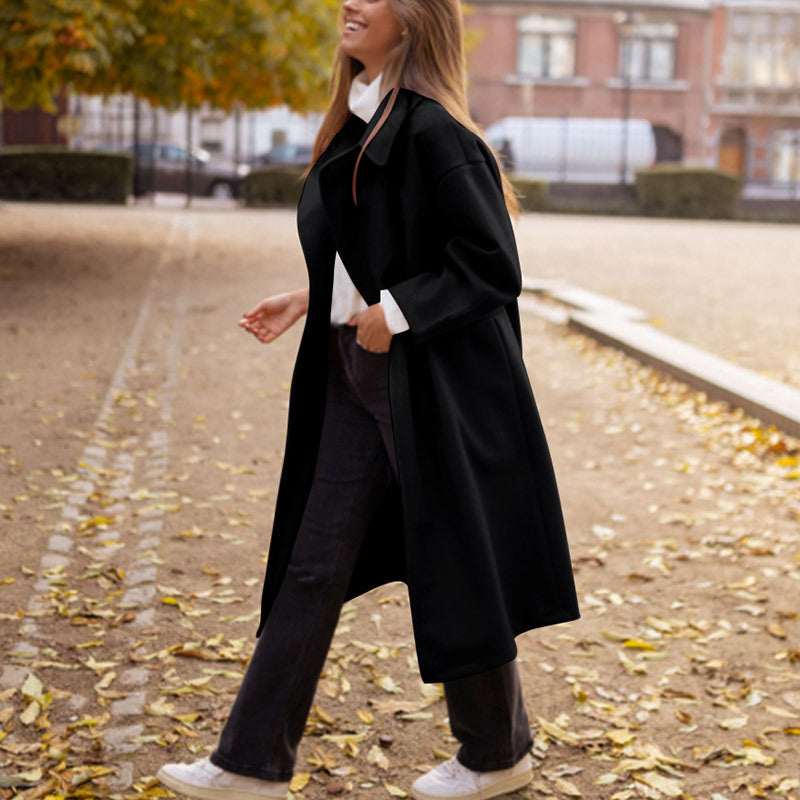 Damen eleganter Oversized Mantel im minimalistischen Stil mit strukturierten Details WW