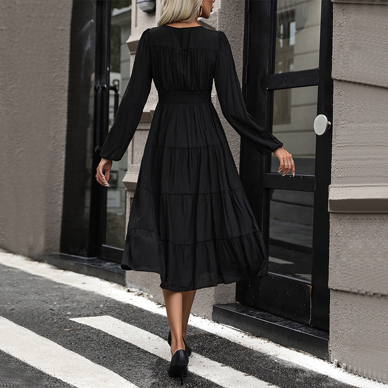 Damen Midi-Kleid mit brillantem V-Ausschnitt und eleganter Knopfleiste WW