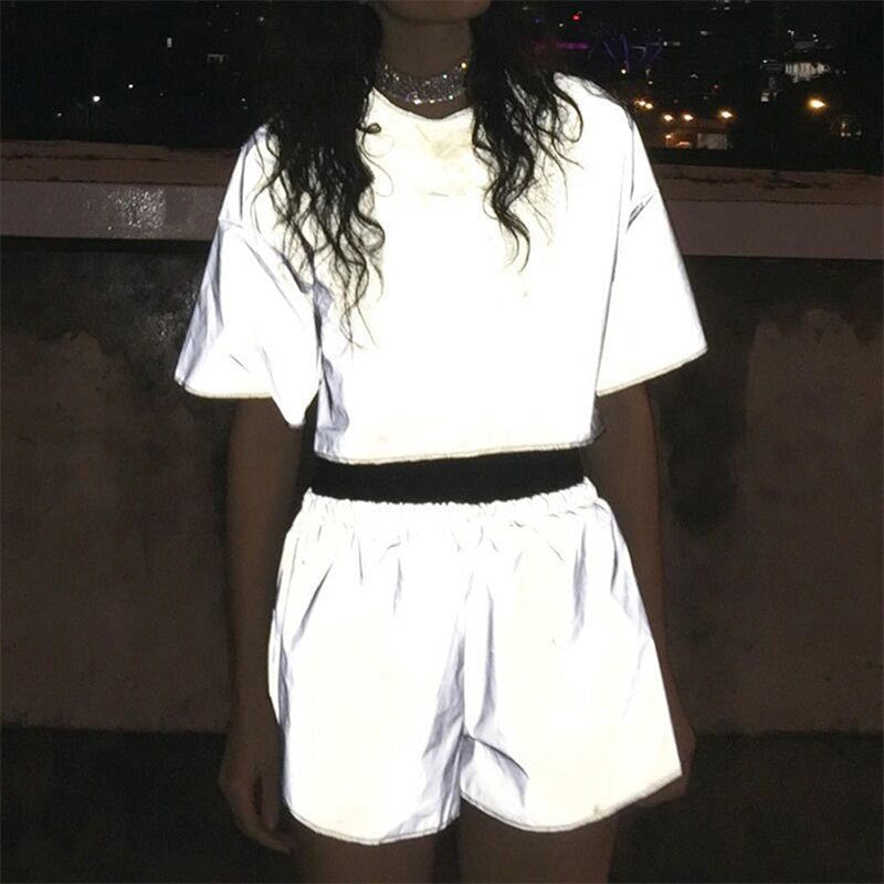 Damen lässiges Set aus cropped Oberteil und Shorts WW