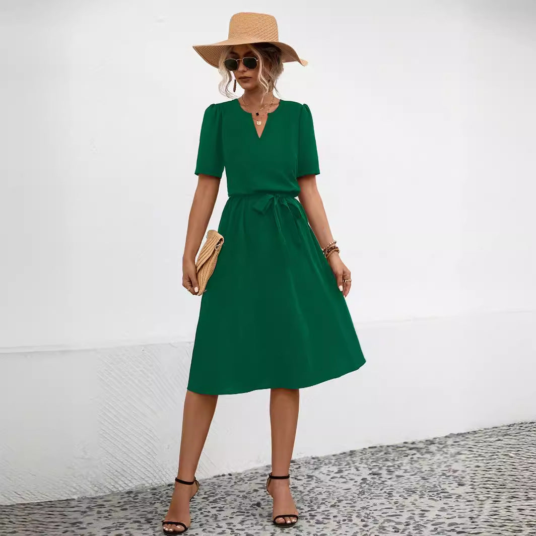Damen Midi-Kleid mit elegantem V-Ausschnitt und taillierbarem Gürtel WW