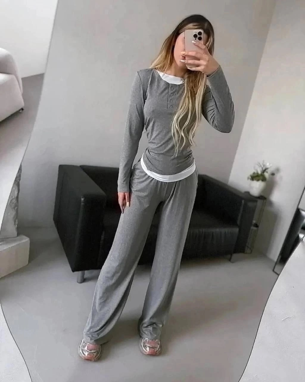 Damen gemütliches Freizeit-Set mit sportlichem Design WW