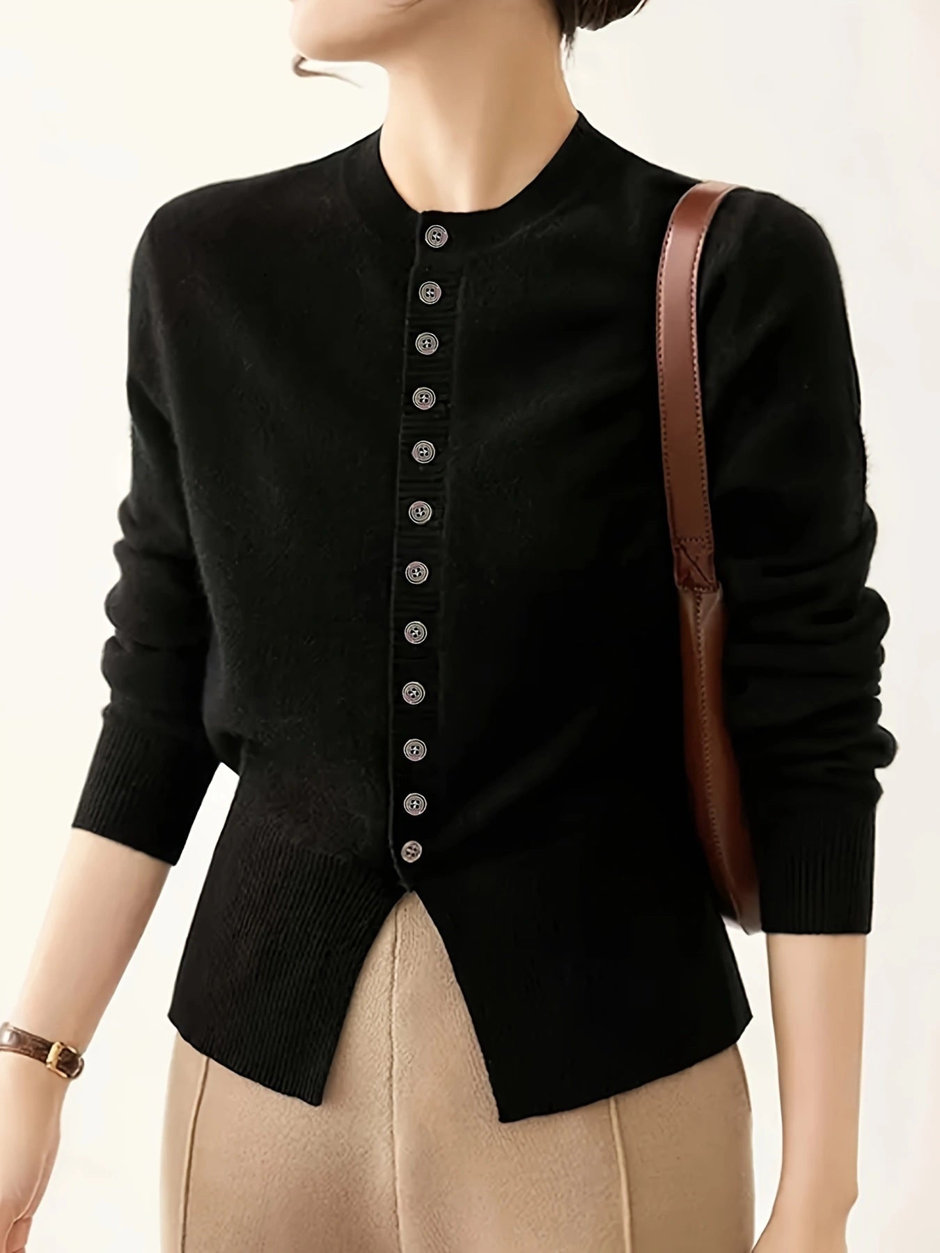 Damen modische Strickjacke mit Knopfleiste und Rippstrickdetails WW