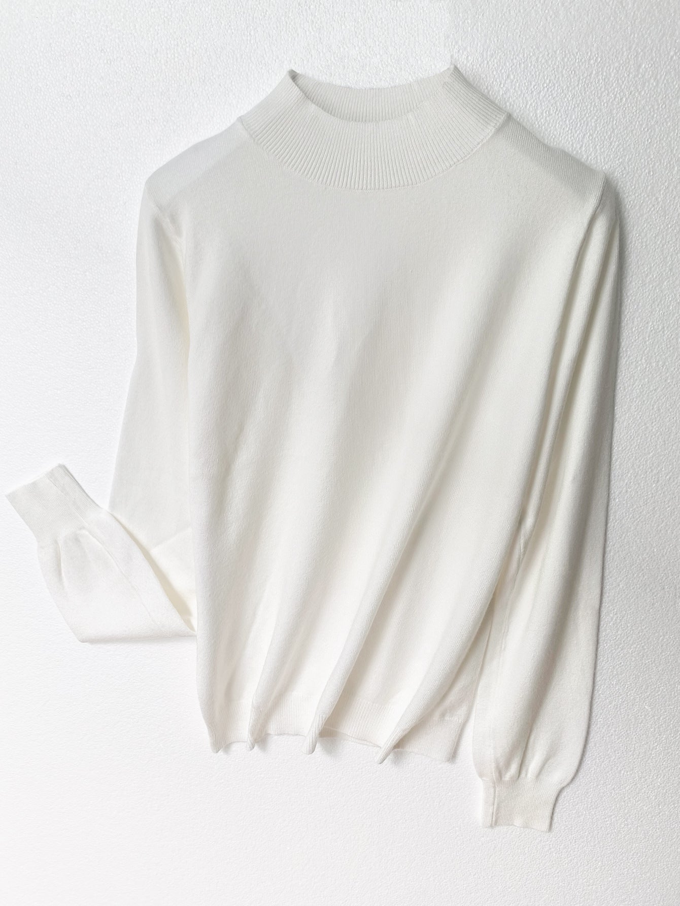 Damen Hochwertiger Pullover mit Stehkragen aus feinem Strick WW