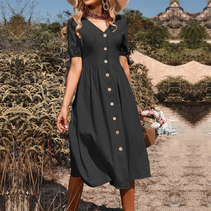 Damen Maxikleid mit V-Ausschnitt und Knopfdetails WW