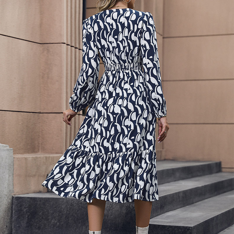 Damen Maxikleid mit eleganter Raffung und schwingendem Rock WW