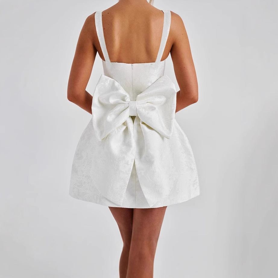 Damen A-Linien Kleid mit floralem Jacquard-Muster und schmalen Trägern WW