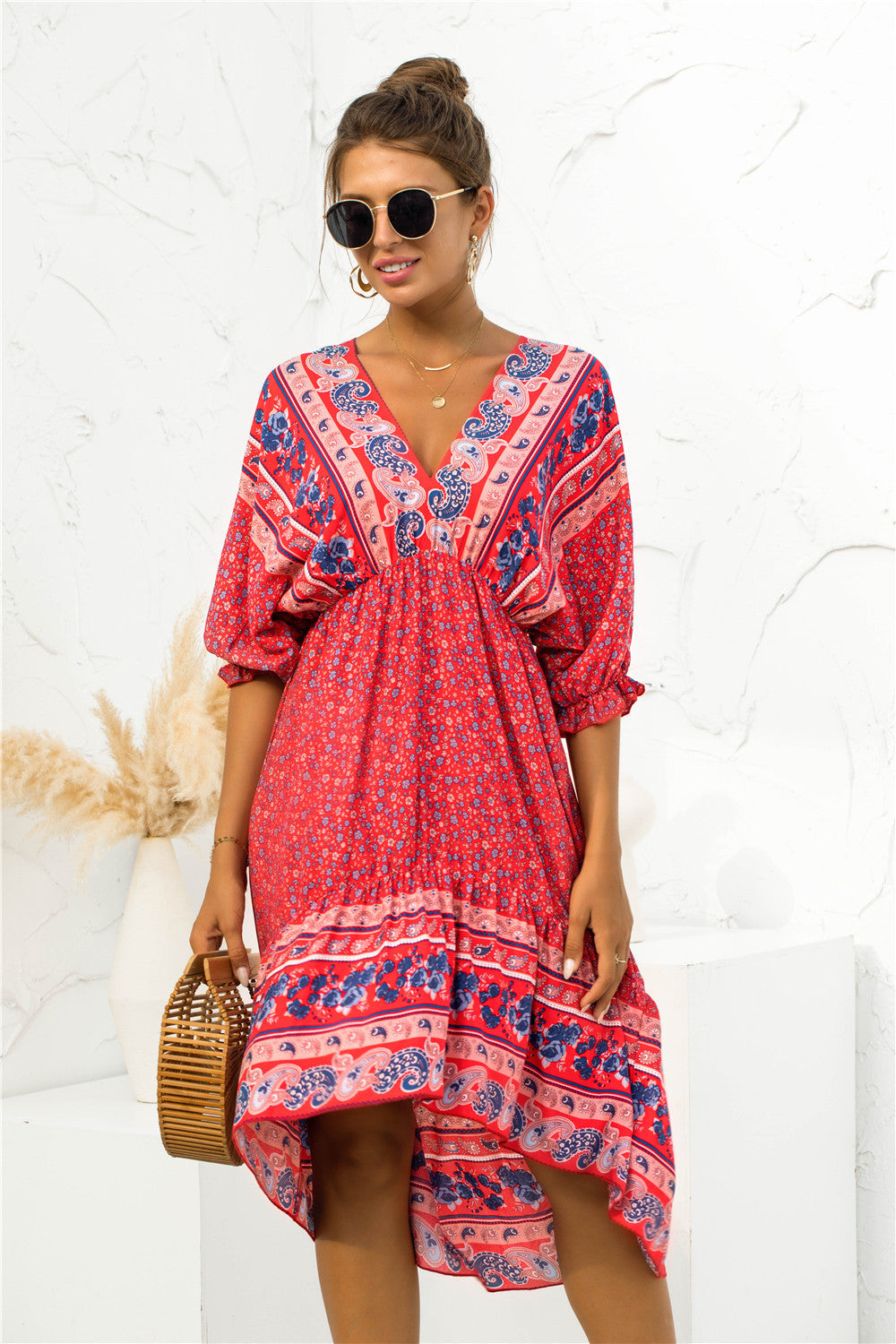 Damen Maxikleid mit modernen Rüschendetails und verspieltem Muster WW