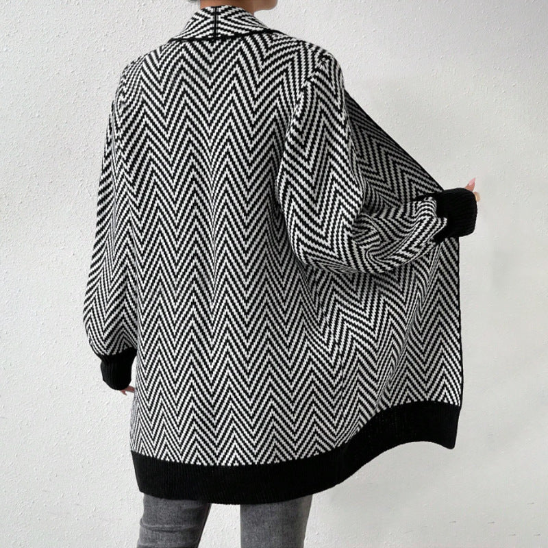 Damen langärmlige Strickjacke im modernen Chevron-Design WW