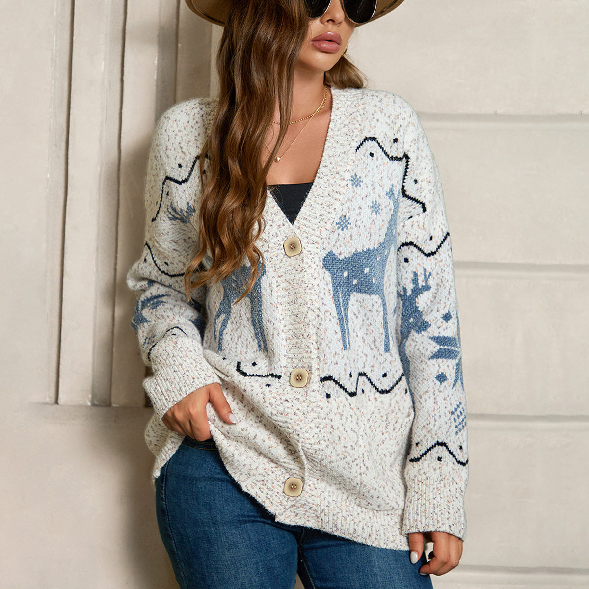 Damen Strickjacke mit kunstvollem Muster und eleganten Knopfdetails WW