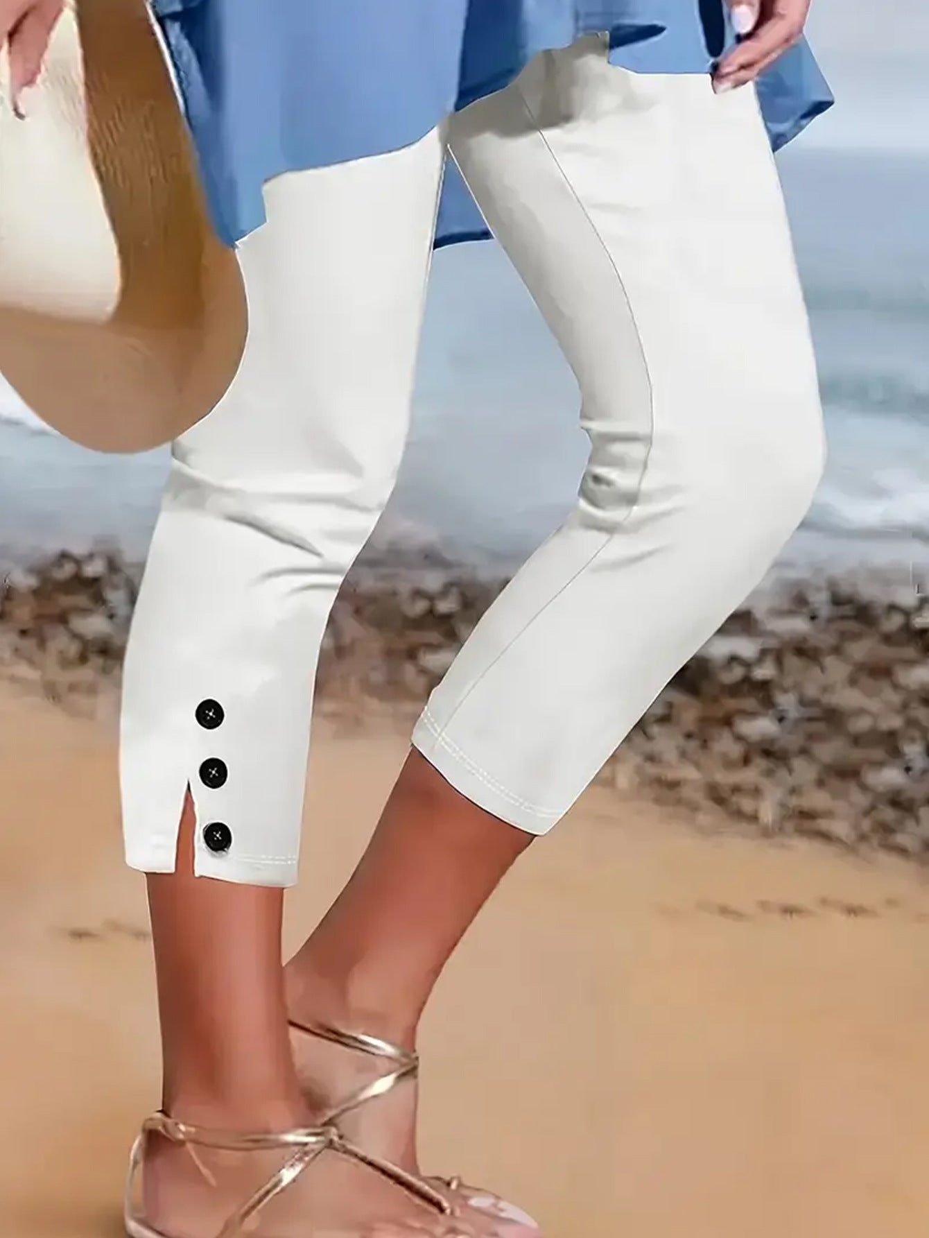 Damen Capri-Hose mit modischen Knopfdetails WW