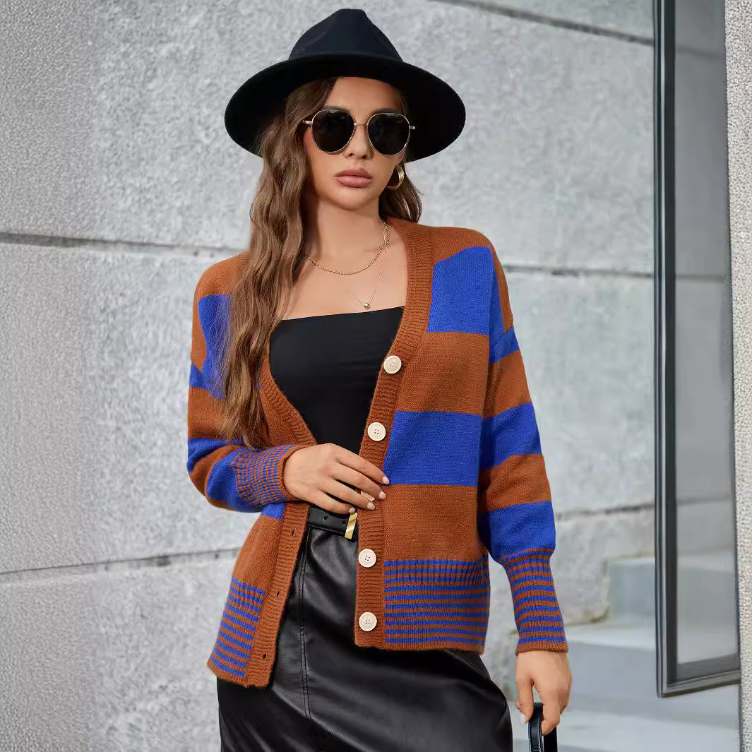 Damen Langarm-Strickjacke mit modernen Streifen und Knopfdetails WW