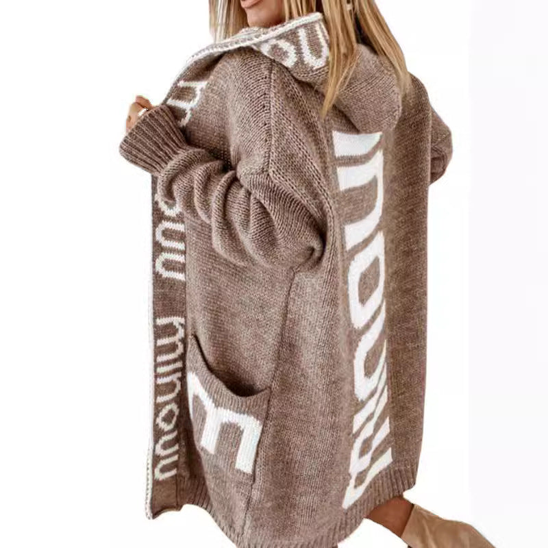 Damen Oversized Strickjacke mit Kapuze und praktischen Taschen WW