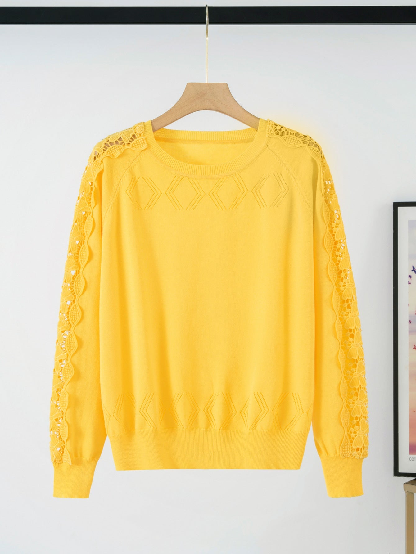 Damen Eleganter Pullover mit Spitzenärmeln und raffiniertem Design WW
