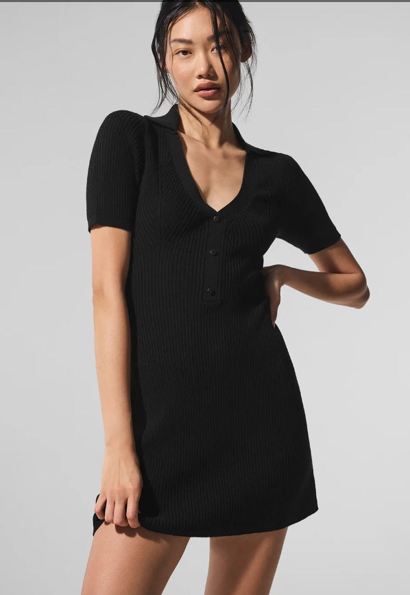 Damen Kurzarm Strickkleid mit Polo-Kragen und Knopfleiste WW