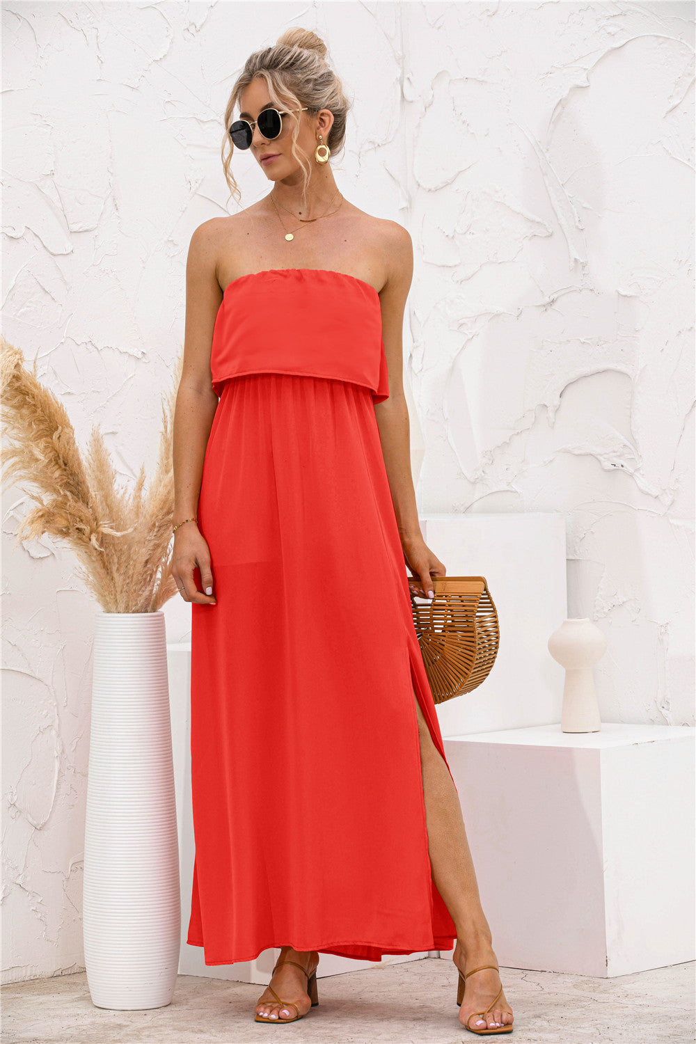 Damen Maxikleid mit schulterfreiem Design und seitlichem Schlitz WW