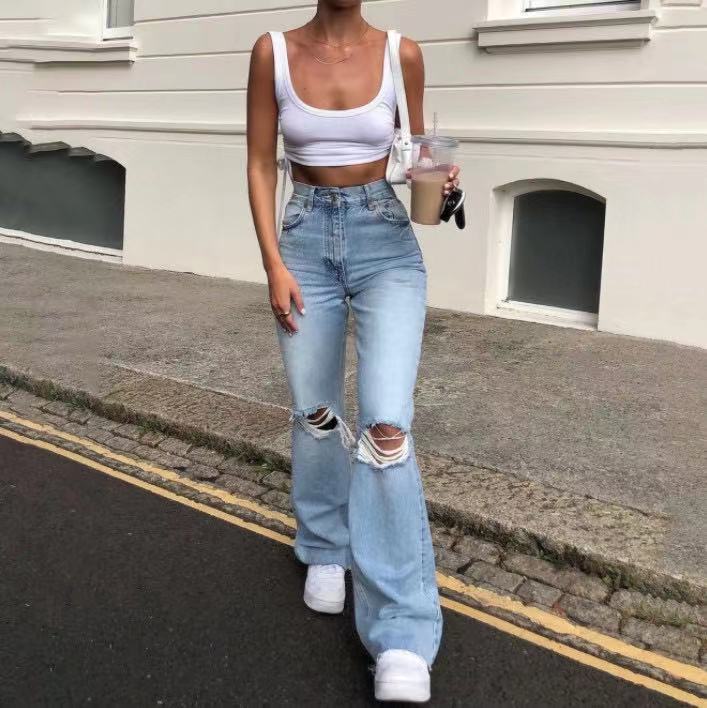 Damen Flared Jeans mit geschmackvollem Distressed-Design WW