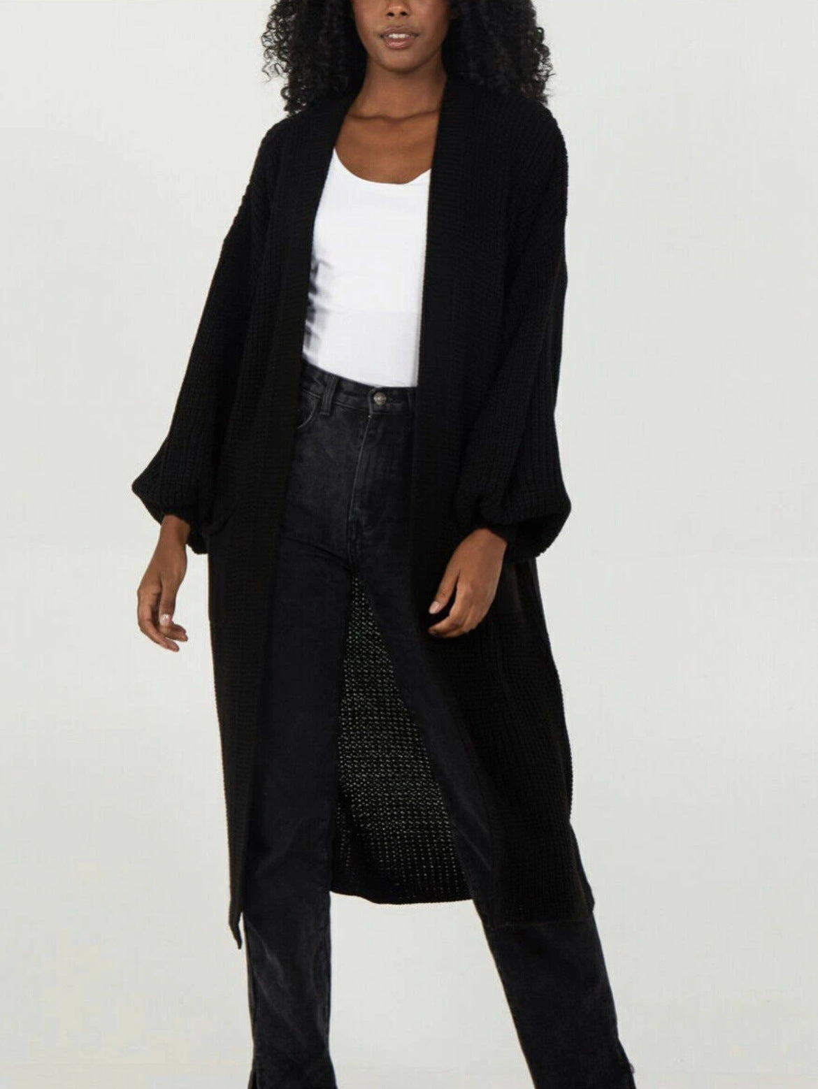 Damen Langer Strickcardigan mit voluminösen Ärmeln und offenem Schnitt WW
