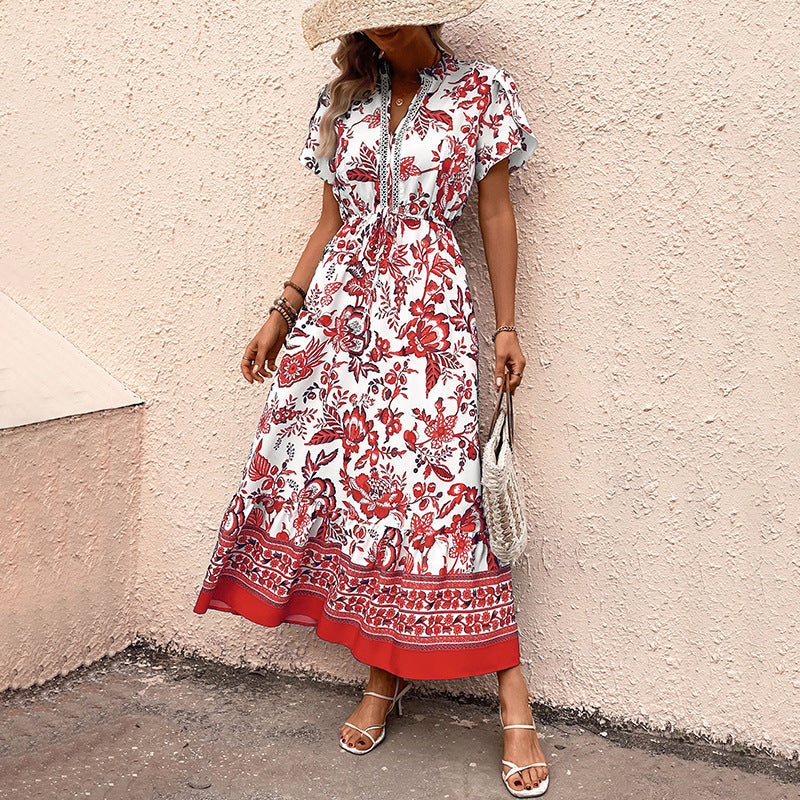 Damen Maxikleid mit floralen Mustern und tailliertem Design WW
