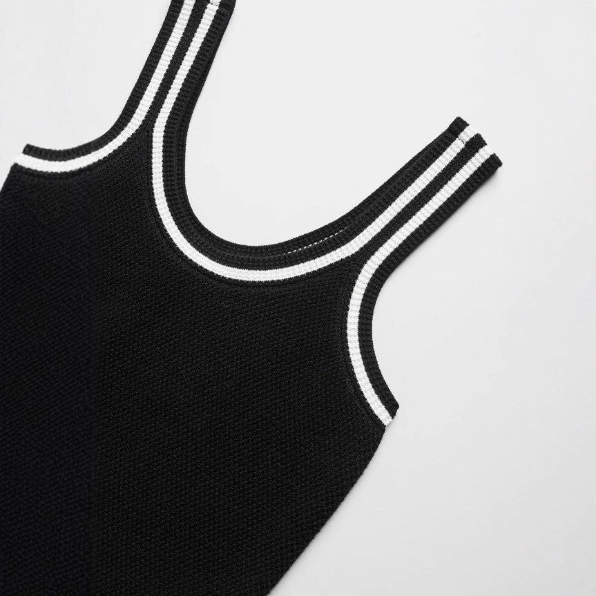 Damen sportliches Strickkleid mit Racerback-Design und figurbetontem Schnitt WW