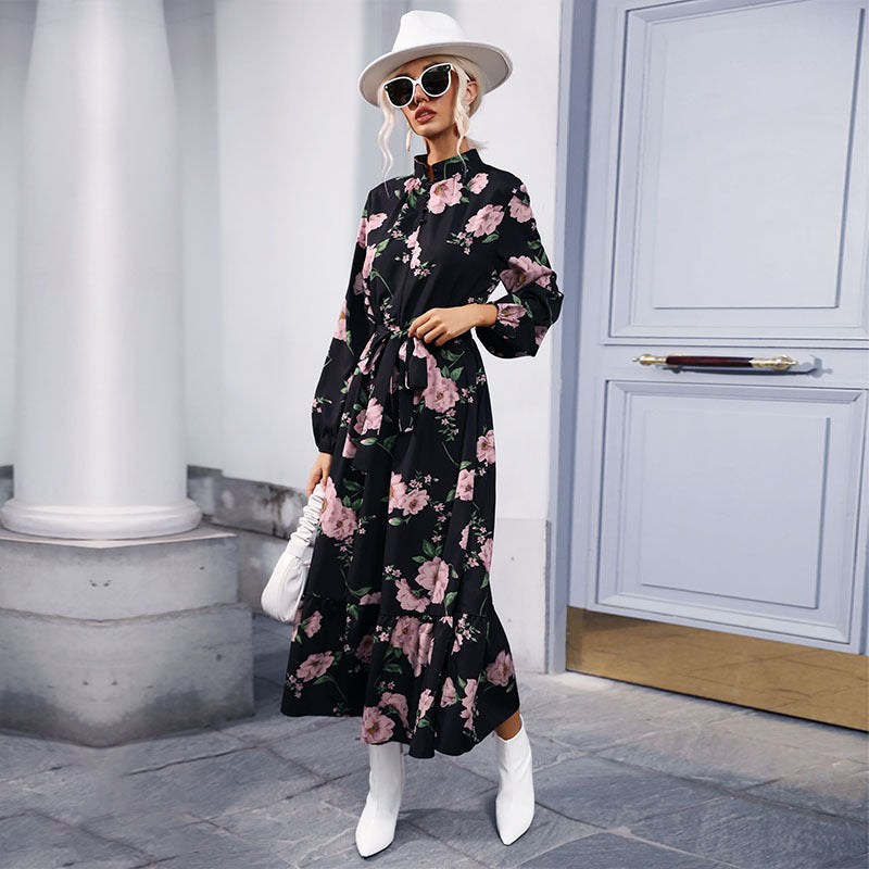 Damen Maxikleid mit floralem Muster und eleganter Rüsche WW