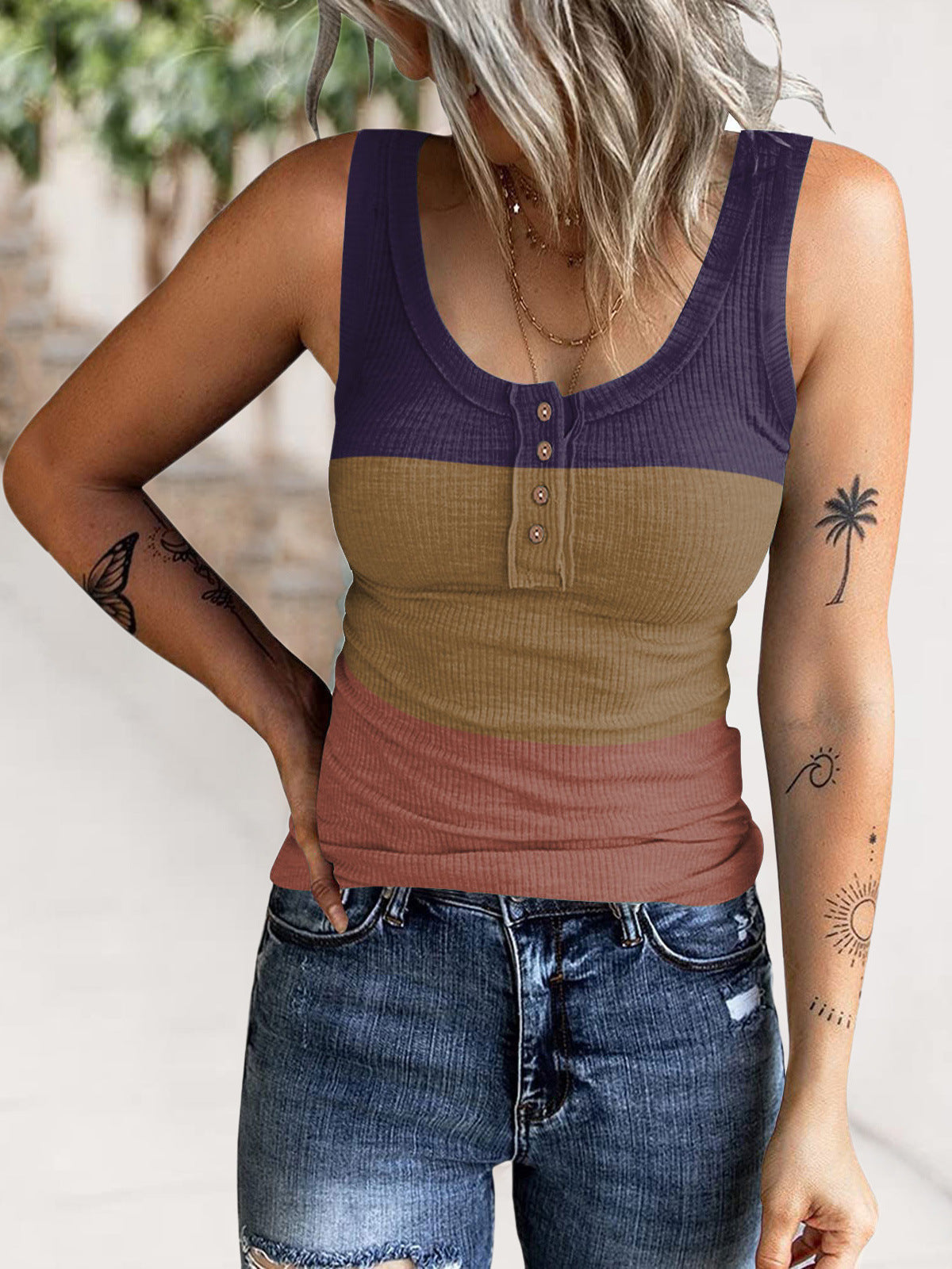Damen Sportliches Tanktop mit modernem Knopfdetail WW