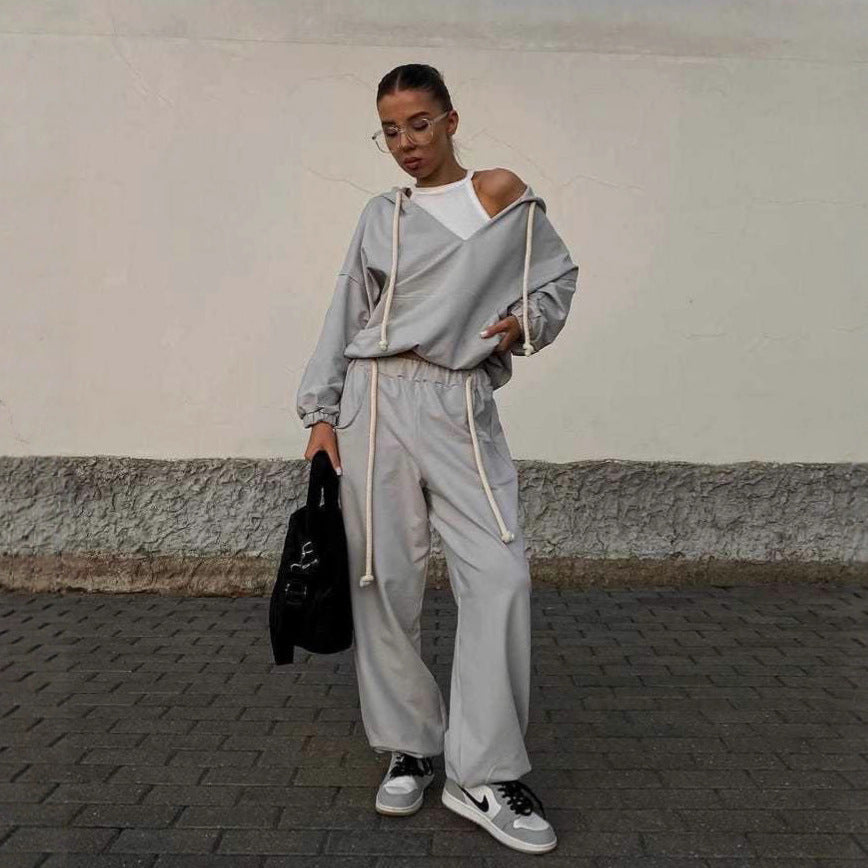 Damen lässiges Sport-Set mit Kapuze und praktischen Taschen WW