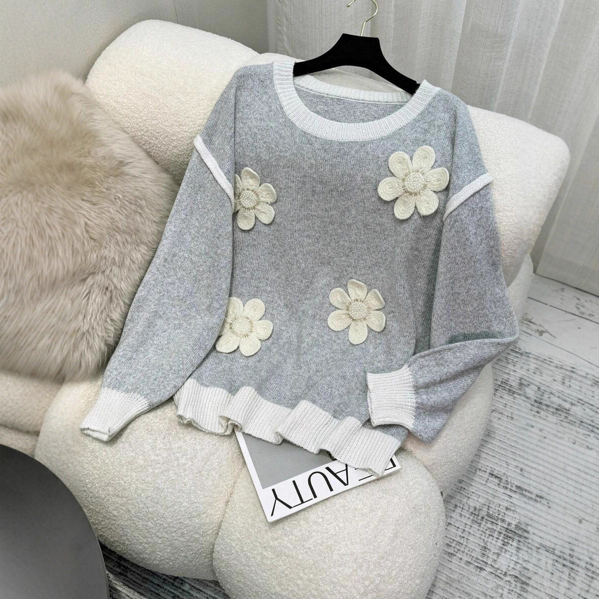 Damen Strickpullover mit floralen Applikationen WW