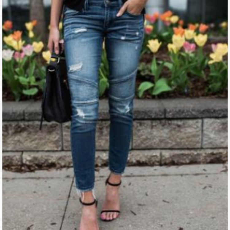 Damen schmal geschnittene Jeans mit modischem Rippdesign und ausgefranstem Saum WW