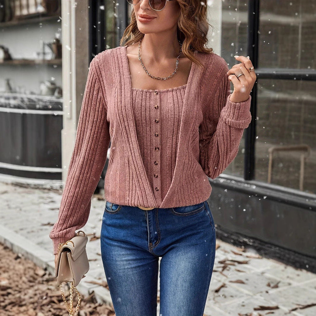 Damen Strickjacke mit tiefem V-Ausschnitt und praktischem Knopfdetail WW