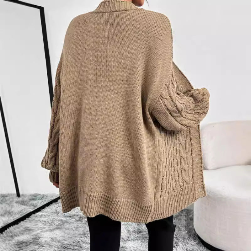 Damen Strickjacke mit hochwertiger Zopfmuster-Optik und praktischen Knopfdetails WW