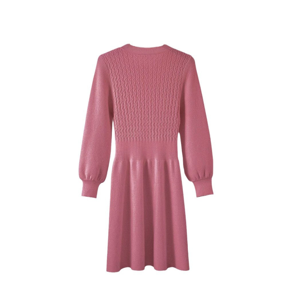 Damen Strickkleid mit voluminösen Ärmeln und strukturiertem Oberteil WW