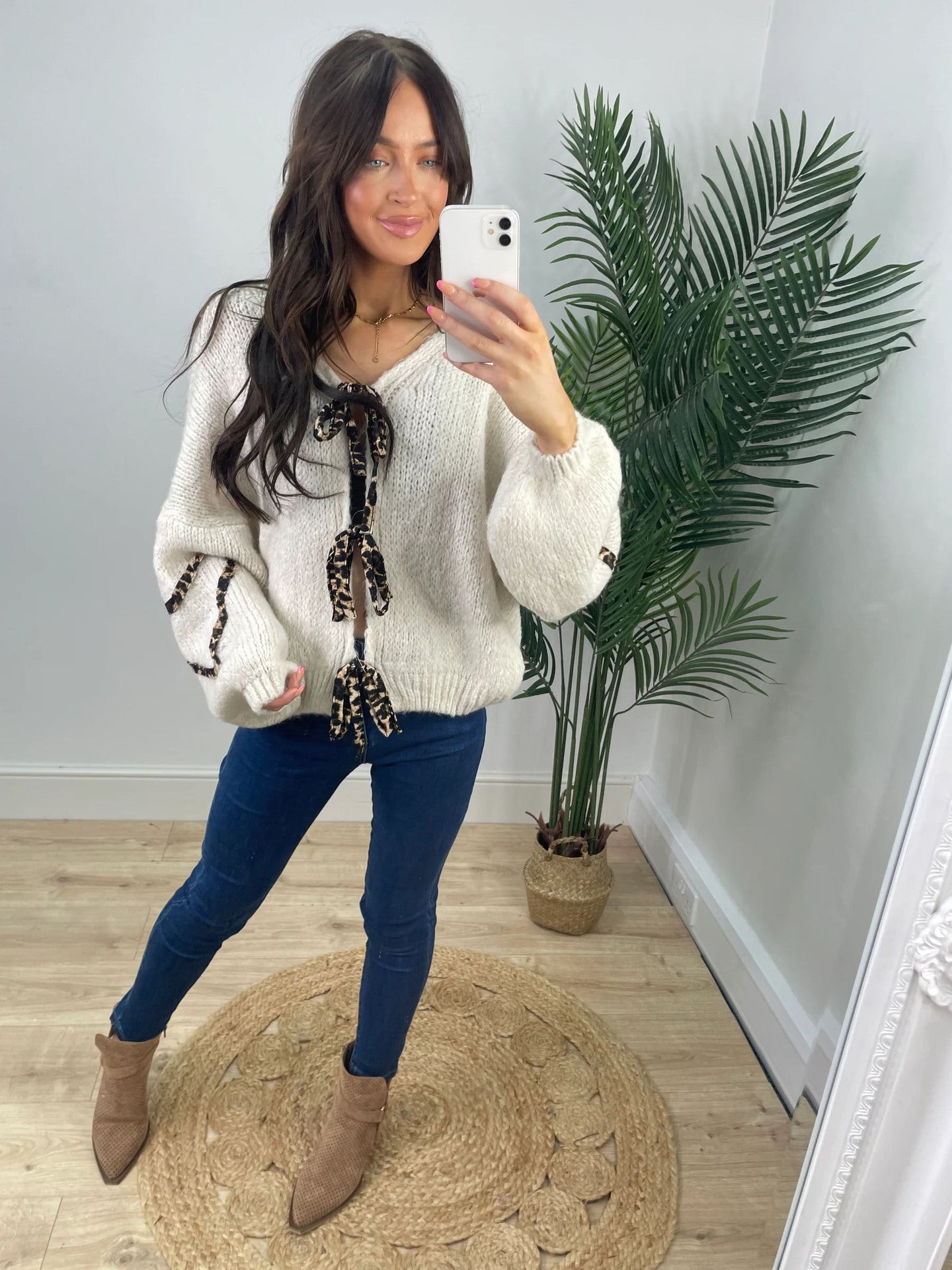 Damen lässiger Strickpullover mit verspielten Details WW