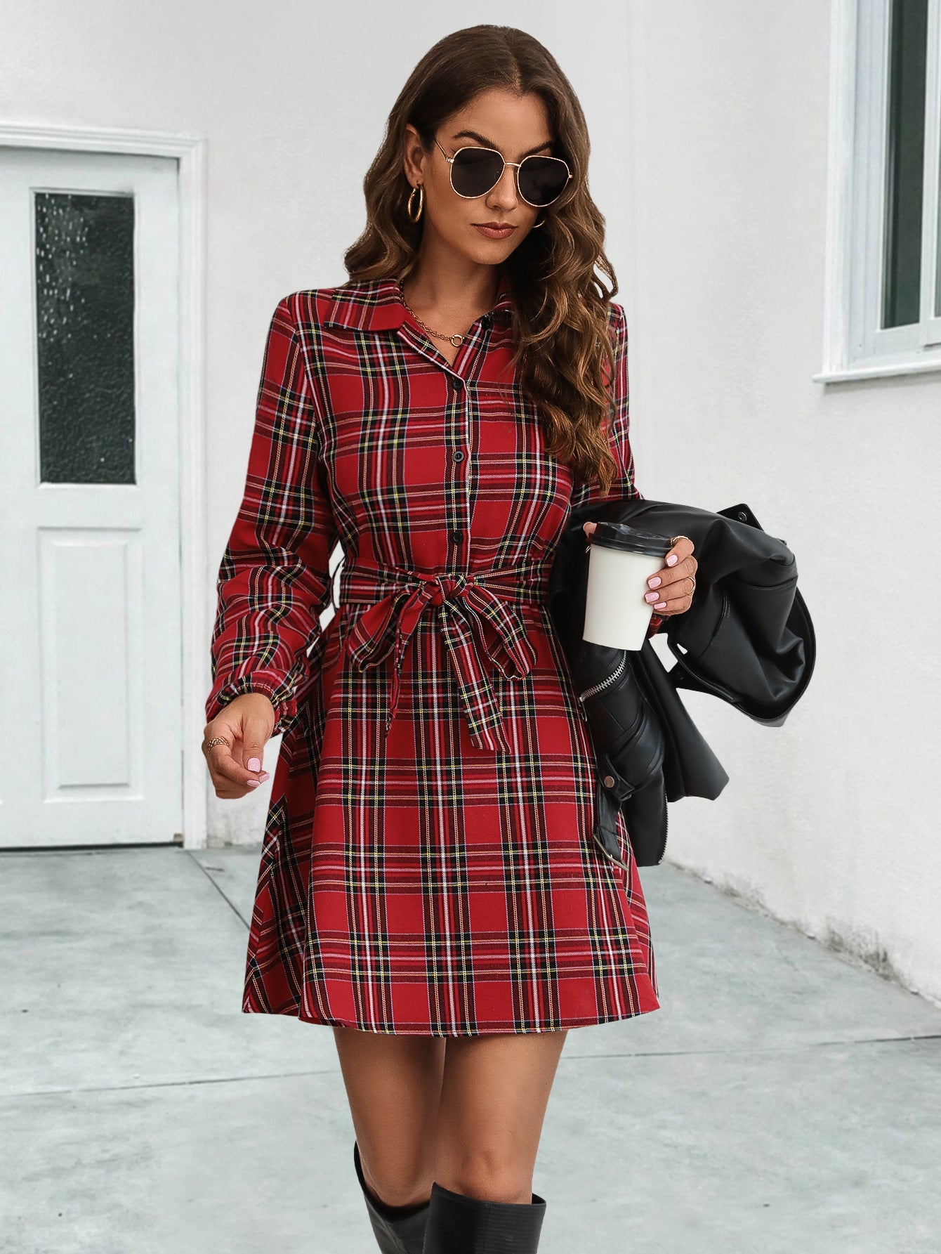 Damen Hemdblusenkleid mit karierter Musterung und taillierbarem Gürtel WW
