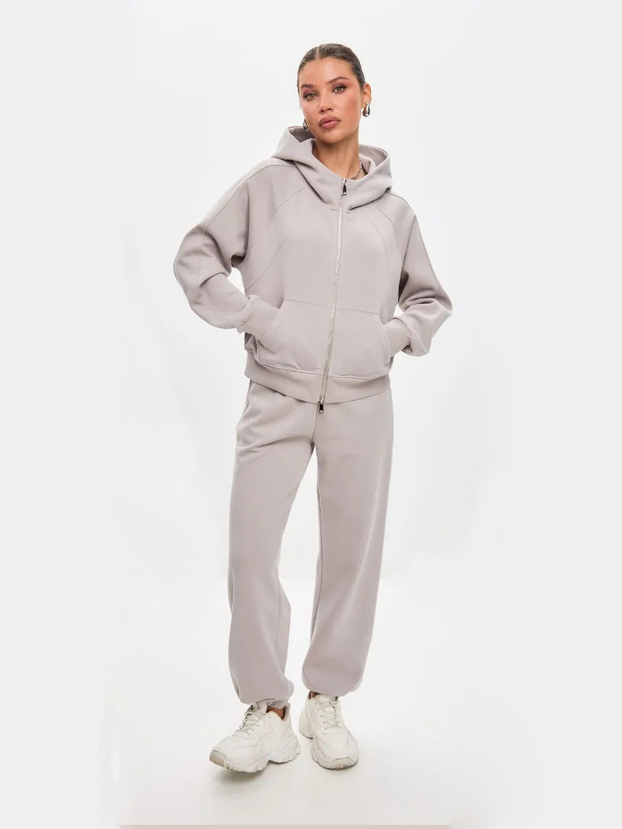 Damen komfortables Set aus Hoodie und Jogginghose mit Reißverschluss WW