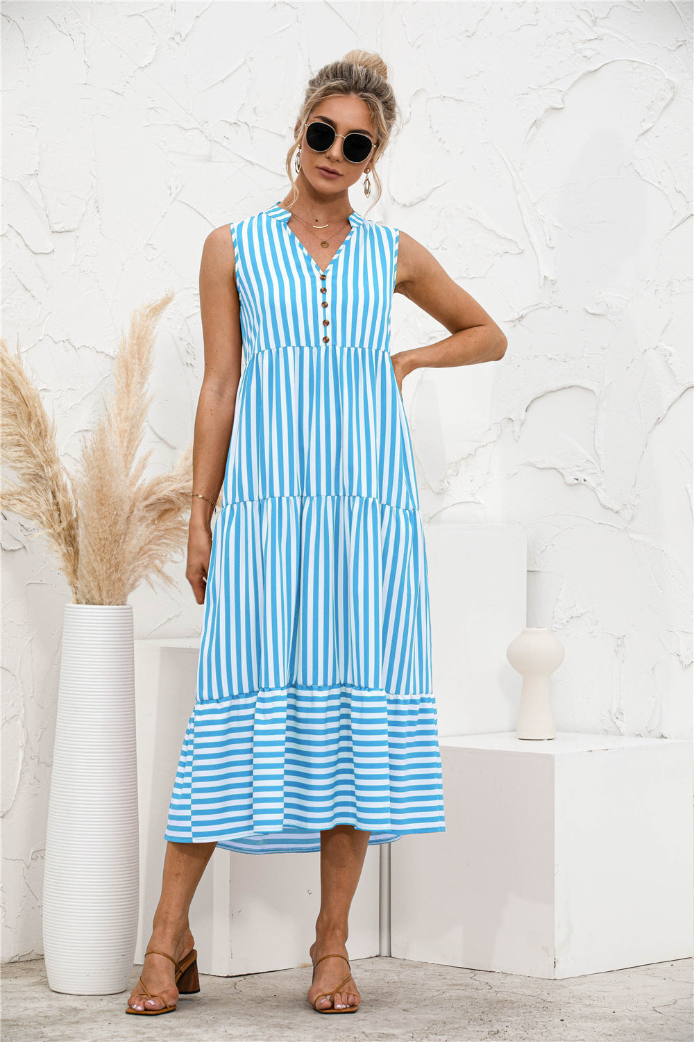 Damen Maxikleid mit verspieltem Streifenmuster und Knopfleiste WW