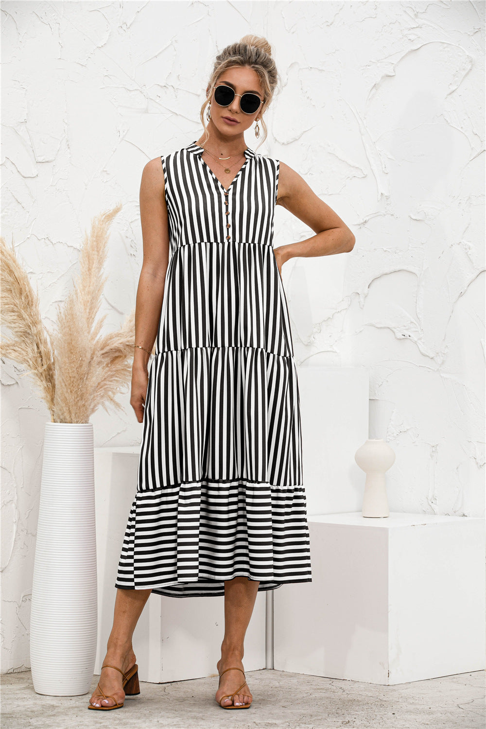 Damen Maxikleid mit verspieltem Streifenmuster und Knopfleiste WW