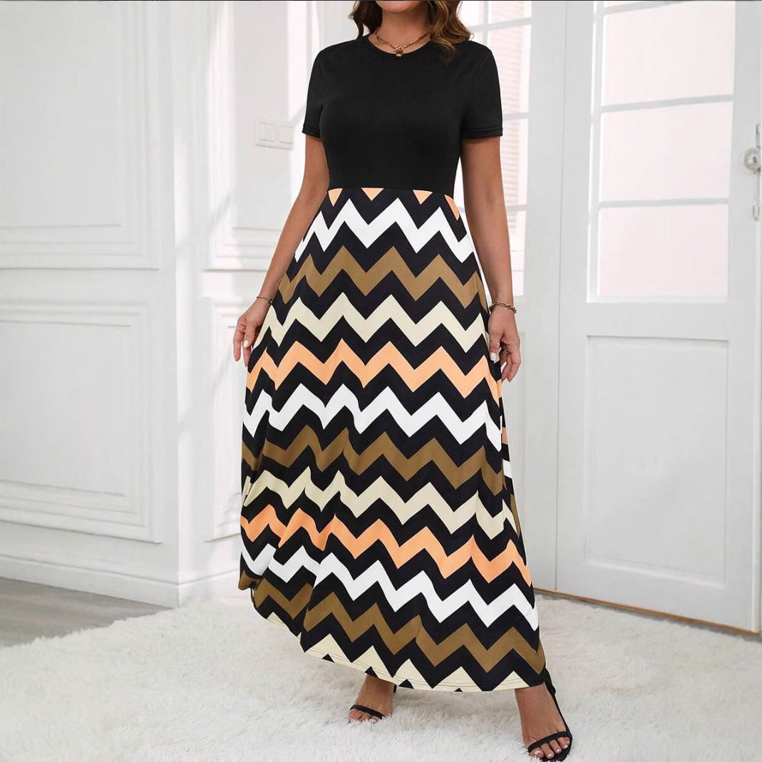 Damen Maxikleid mit auffälligem Zickzackmuster und elegantem Schnitt WW