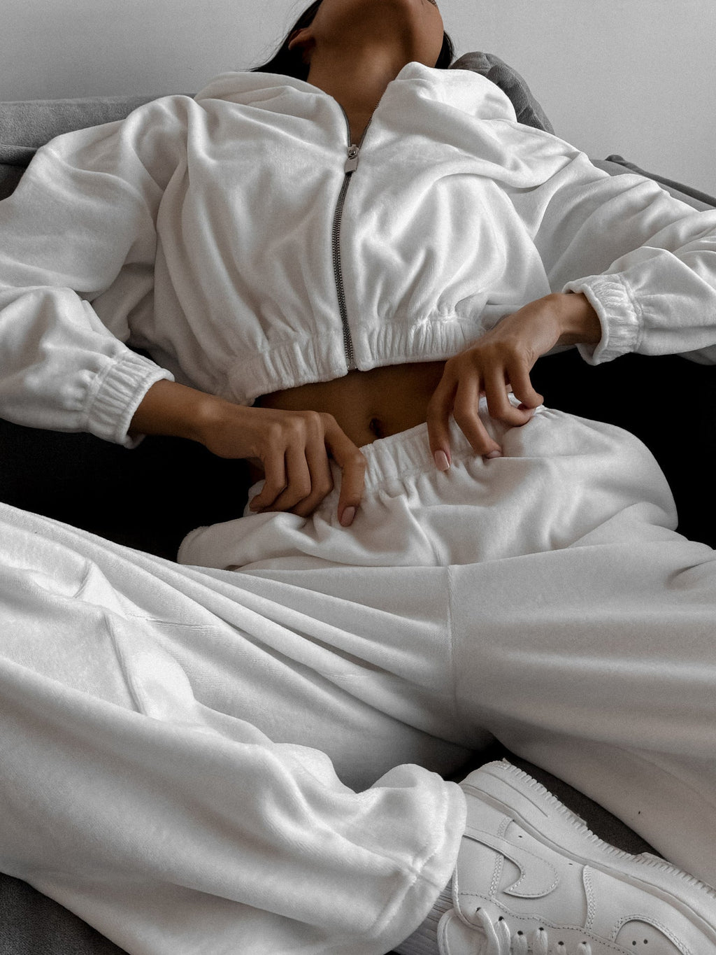 Damen Sportliches Fleece-Set mit hochschließendem Reißverschluss und elastischem Bund WW