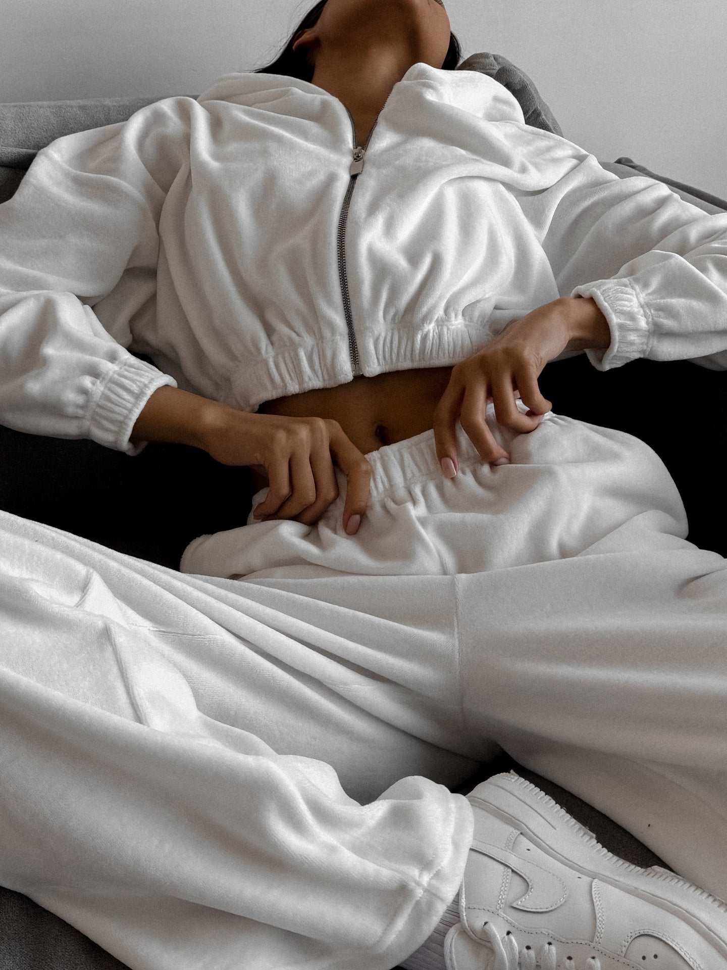 Damen Sportliches Fleece-Set mit hochschließendem Reißverschluss und elastischem Bund WW